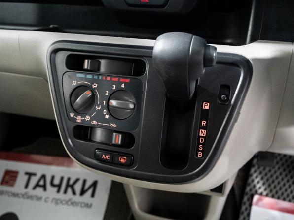 Daihatsu Boon III Рестайлинг с пробегом 2018 года, цена 825 000 рублей, 94703 км, хэтчбек, Автокод Объявления