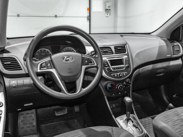 Hyundai Solaris I Рестайлинг с пробегом 2016 года, цена 1 065 122 рубля, 89636 км, седан, Автокод Объявления