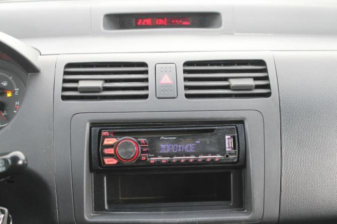 Suzuki Swift III с пробегом 2008 года, цена 399 000 рублей, 212000 км, хэтчбек, Автокод Объявления