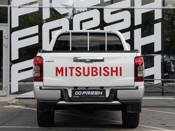Mitsubishi L200 V Рестайлинг с пробегом 2023 года, цена 3 800 000 рублей, 17120 км, offers.body_type.unknown, Автокод Объявления