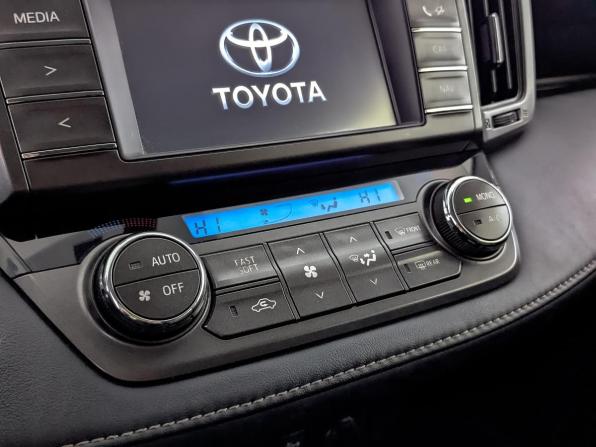 Toyota RAV4 IV (XA40) с пробегом 2014 года, цена 1 725 000 рублей, 205341 км, внедорожник, Автокод Объявления