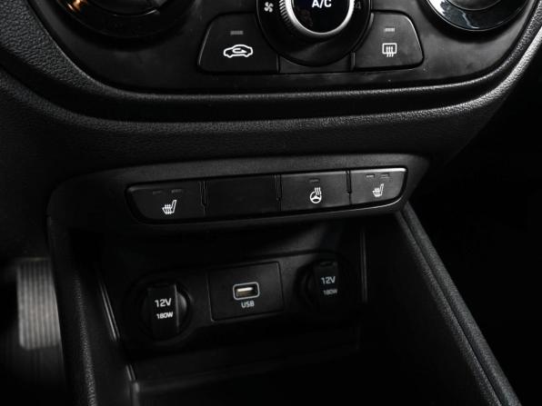 Hyundai Solaris II с пробегом 2019 года, цена 1 230 000 рублей, 129837 км, седан, Автокод Объявления
