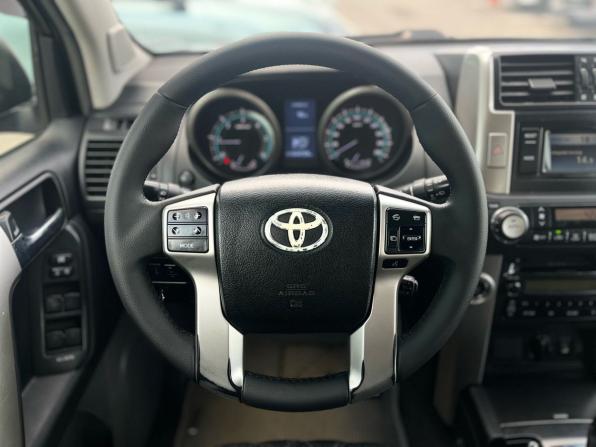 Toyota Land Cruiser Prado 150 Series с пробегом 2010 года, цена 1 850 000 рублей, 544724 км, внедорожник, Автокод Объявления