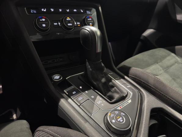 Volkswagen Tiguan II с пробегом 2019 года, цена 2 580 000 рублей, 56297 км, внедорожник, Автокод Объявления