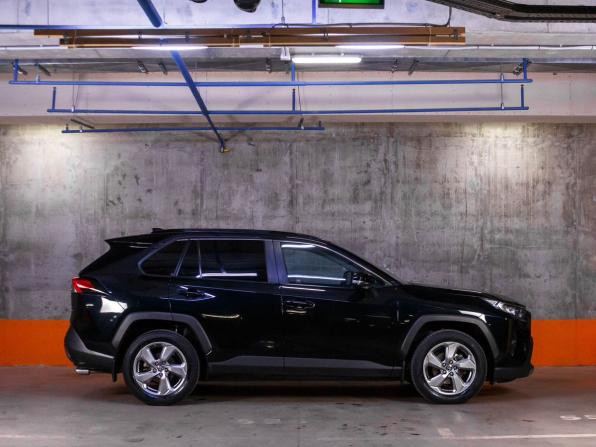 Toyota RAV4 V (XA50) с пробегом 2021 года, цена 3 799 000 рублей, 97159 км, внедорожник, Автокод Объявления