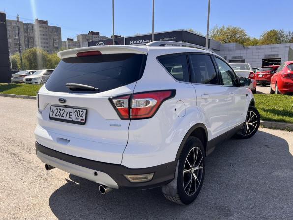 Ford Kuga II Рестайлинг с пробегом 2017 года, цена 1 590 000 рублей, 127971 км, внедорожник, Автокод Объявления