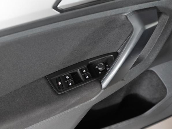 Volkswagen Tiguan II с пробегом 2017 года, цена 1 940 000 рублей, 136817 км, внедорожник, Автокод Объявления