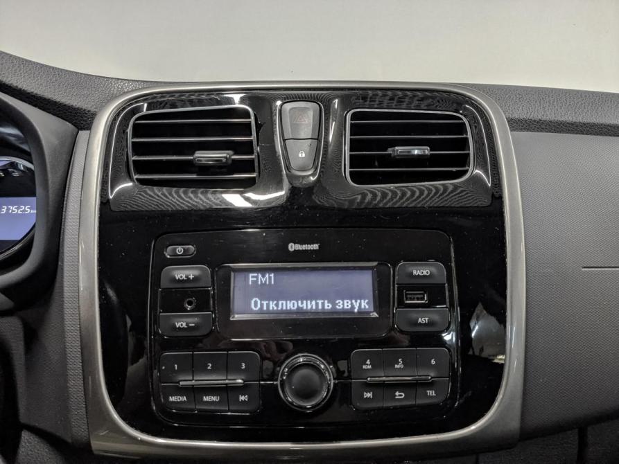 Renault Sandero II Санкт-Петербург  - изображение 17