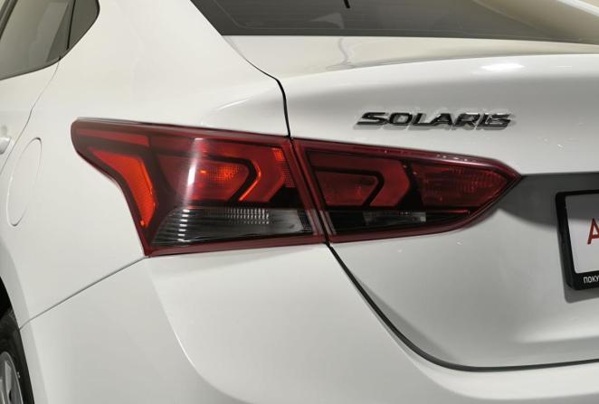 Hyundai Solaris II с пробегом 2018 года, цена 1 160 000 рублей, 200490 км, седан, Автокод Объявления