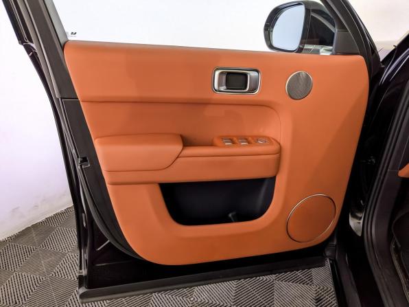 Li Auto (Lixiang) L9 I с пробегом 2023 года, цена 6 900 000 рублей, 21556 км, внедорожник, Автокод Объявления