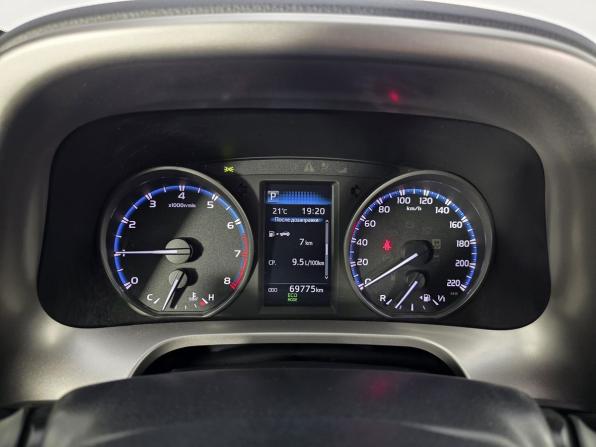 Toyota RAV4 IV (XA40) Рестайлинг с пробегом 2015 года, цена 1 797 000 рублей, 69712 км, внедорожник, Автокод Объявления