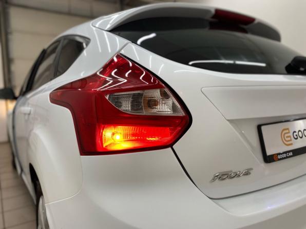Ford Focus III с пробегом 2012 года, цена 595 000 рублей, 242964 км, хэтчбек, Автокод Объявления