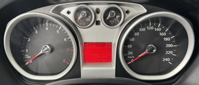 Ford Focus II Рестайлинг с пробегом 2010 года, цена 639 000 рублей, 190000 км, седан, Автокод Объявления