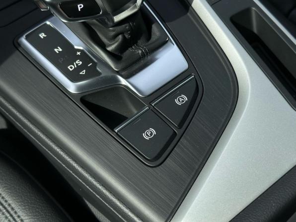 Audi A4 V (B9) с пробегом 2019 года, цена 2 480 000 рублей, 99200 км, седан, Автокод Объявления