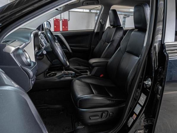 Toyota RAV4 IV (XA40) Рестайлинг с пробегом 2019 года, цена 3 699 000 рублей, 41237 км, внедорожник, Автокод Объявления