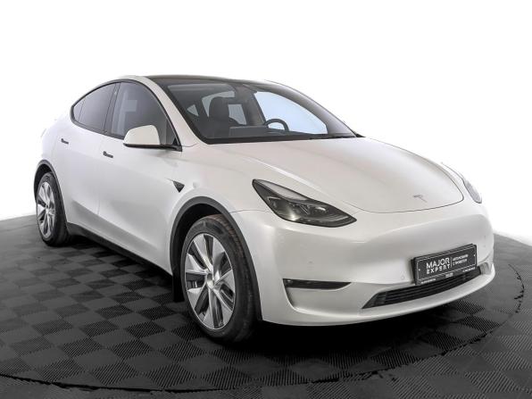 Tesla Model Y I с пробегом 2021 года, цена 4 100 000 рублей, 65205 км, внедорожник, Автокод Объявления