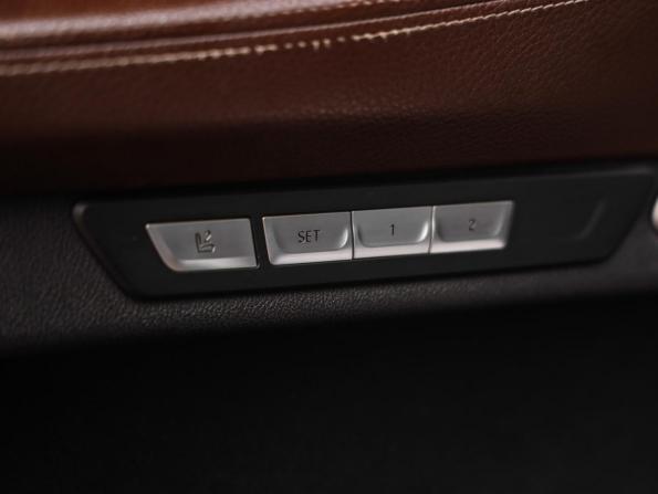 BMW 7 серии VI (G11/G12) с пробегом 2018 года, цена 2 699 000 рублей, 223313 км, седан, Автокод Объявления