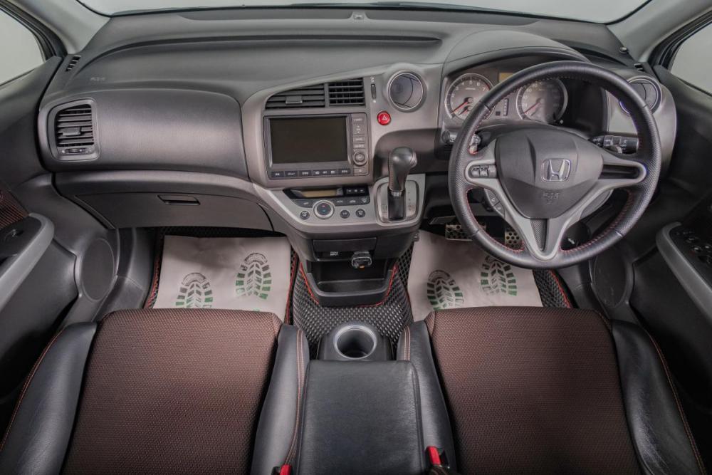 Honda Stream II Рестайлинг Томск  - изображение 11