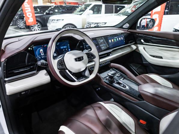 Geely Monjaro I с пробегом 2023 года, цена 3 189 900 рублей, 39060 км, внедорожник, Автокод Объявления