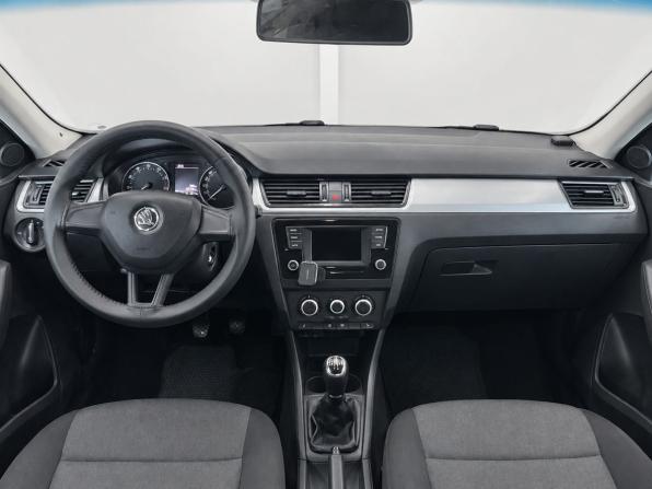 Skoda Rapid I с пробегом 2016 года, цена 929 000 рублей, 170378 км, лифтбек, Автокод Объявления