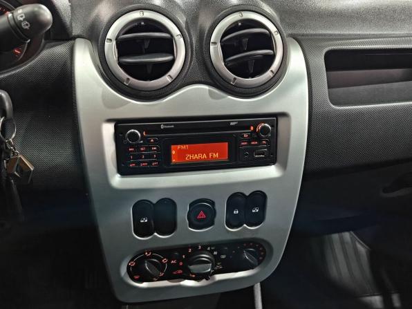 Renault Sandero I с пробегом 2013 года, цена 393 000 рублей, 295000 км, хэтчбек, Автокод Объявления