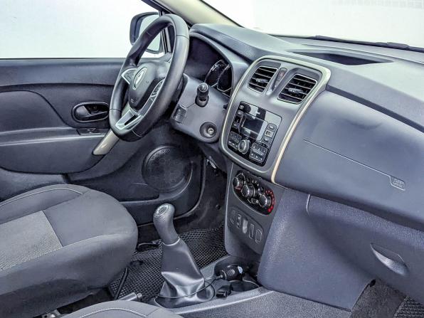 Renault Sandero II Рестайлинг с пробегом 2019 года, цена 1 133 000 рублей, 69041 км, хэтчбек, Автокод Объявления
