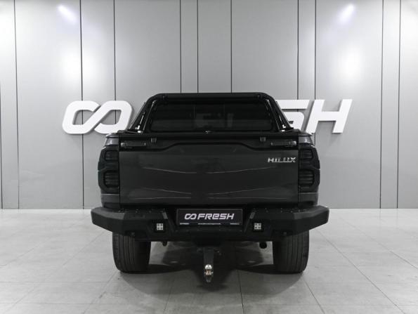 Toyota Hilux VIII Рестайлинг 2 с пробегом 2022 года, цена 3 999 000 рублей, 180051 км, offers.body_type.unknown, Автокод Объявления