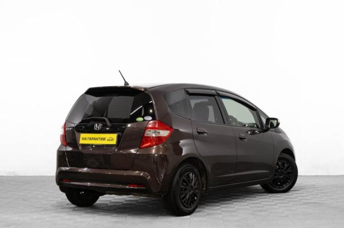 Honda Fit II с пробегом 2012 года, цена 899 000 рублей, 124000 км, хэтчбек, Автокод Объявления