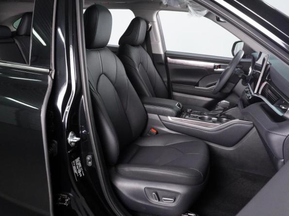 Toyota Highlander IV (XU70) с пробегом 2026 года, цена 5 782 000 рублей, 1 км, внедорожник, Автокод Объявления