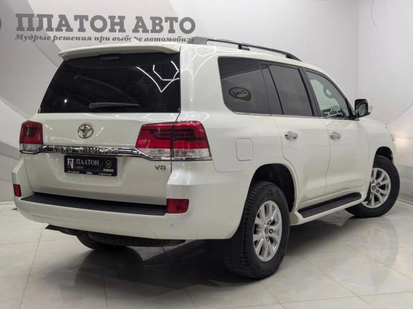 Toyota Land Cruiser 200 Series Рестайлинг 2 с пробегом 2019 года, цена 5 500 000 рублей, 225008 км, внедорожник, Автокод Объявления