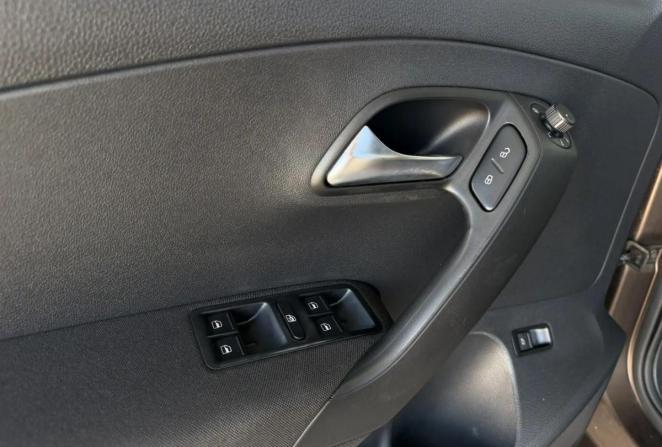 Volkswagen Polo V Рестайлинг с пробегом 2019 года, цена 1 245 000 рублей, 136686 км, седан, Автокод Объявления