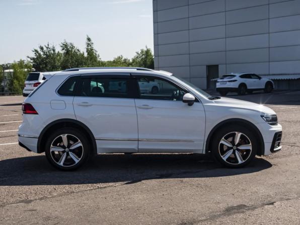 Volkswagen Tiguan II с пробегом 2018 года, цена 2 998 000 рублей, 100600 км, внедорожник, Автокод Объявления