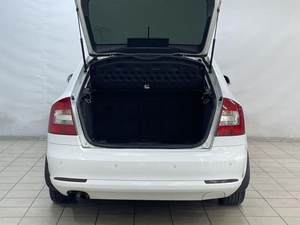Skoda Octavia II (A5) Рестайлинг с пробегом 2012 года, цена 895 000 рублей, 137246 км, лифтбек, Автокод Объявления