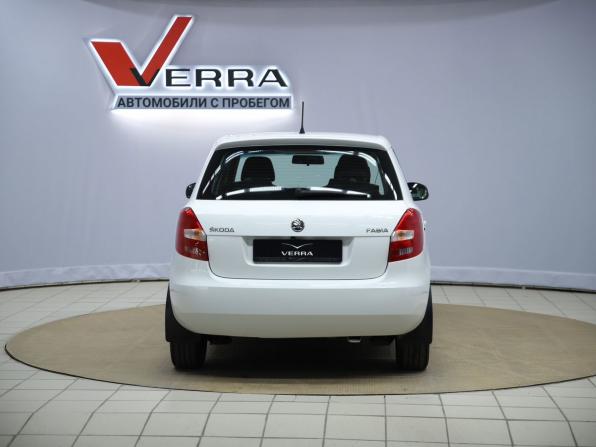 Skoda Fabia II Рестайлинг с пробегом 2013 года, цена 330 000 рублей, 290078 км, хэтчбек, Автокод Объявления