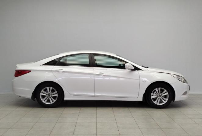 Hyundai Sonata VI (YF) с пробегом 2011 года, цена 1 250 000 рублей, 136096 км, седан, Автокод Объявления