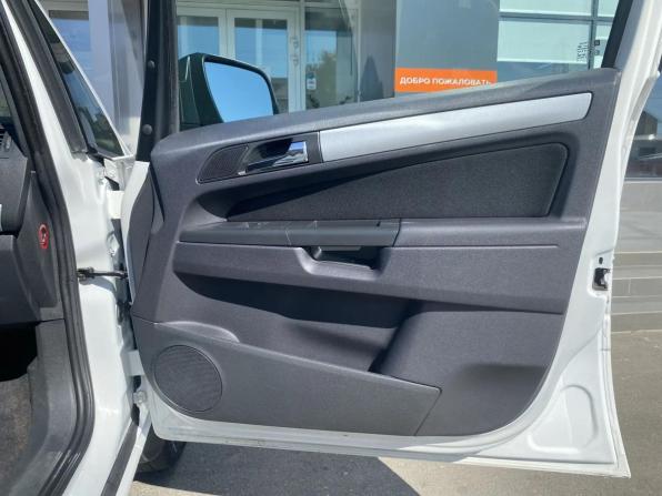 Opel Zafira B Рестайлинг с пробегом 2013 года, цена 745 000 рублей, 172238 км, компактвэн, Автокод Объявления