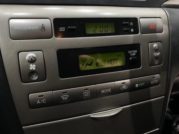 Toyota Corolla IX (E120 E130) Рестайлинг с пробегом 2005 года, цена 640 000 рублей, 240196 км, хэтчбек, Автокод Объявления