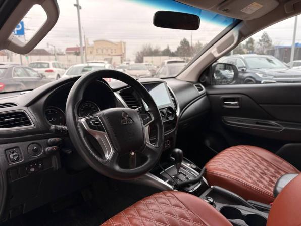 Mitsubishi L200 V Рестайлинг с пробегом 2022 года, цена 3 449 900 рублей, 84597 км, пикап, Автокод Объявления