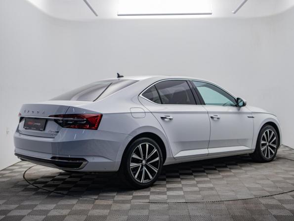 Skoda Superb III Рестайлинг с пробегом 2024 года, цена 3 475 000 рублей, 42968 км, лифтбек, Автокод Объявления