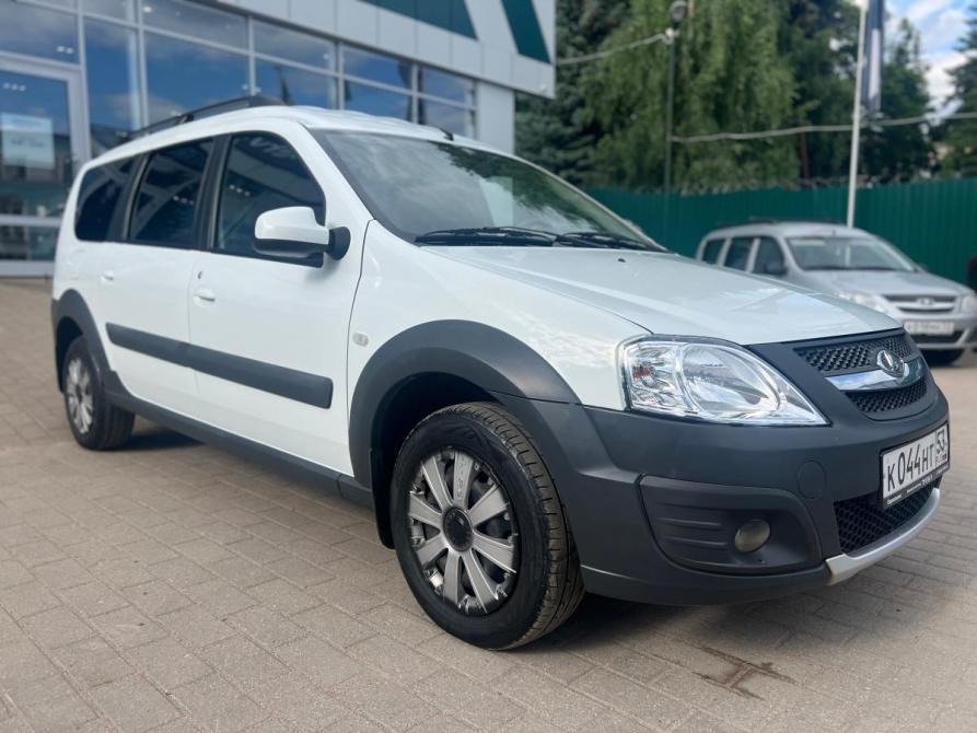 Lada (ВАЗ) Largus I Великий Новгород  - изображение 1