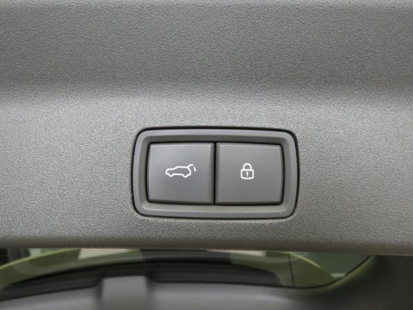 Li Auto (Lixiang) L9 I с пробегом 2023 года, цена 6 350 000 рублей, 22442 км, внедорожник, Автокод Объявления