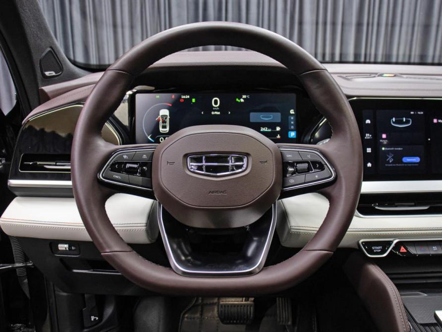 Geely Monjaro I Москва  - изображение 17