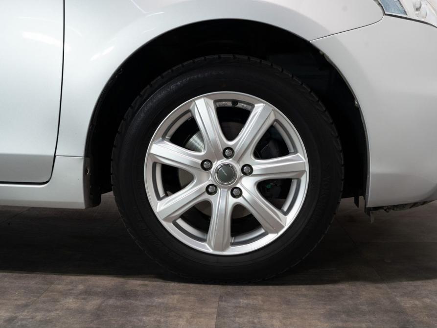 Toyota Prius Alpha I (ZVW40/41) Чита  - изображение 16
