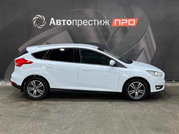 Ford Focus III Рестайлинг с пробегом 2017 года, цена 870 000 рублей, 214436 км, хэтчбек, Автокод Объявления