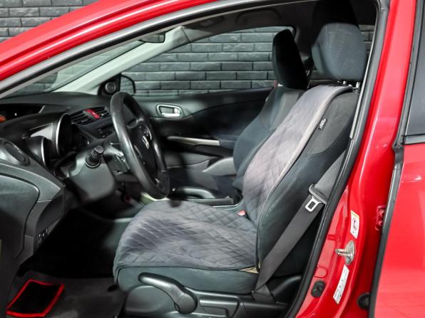 Honda Civic IX с пробегом 2012 года, цена 1 100 000 рублей, 233062 км, хэтчбек, Автокод Объявления
