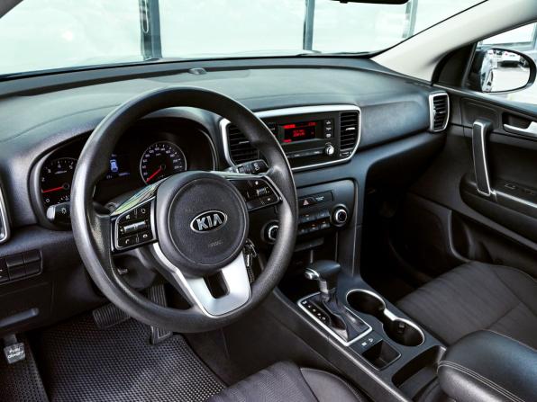 Kia Sportage IV Рестайлинг с пробегом 2018 года, цена 2 029 000 рублей, 135809 км, внедорожник, Автокод Объявления