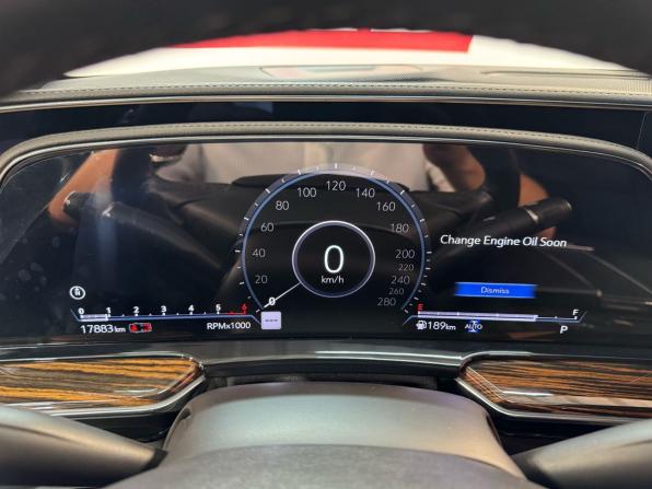 Cadillac Escalade V с пробегом 2021 года, цена 9 999 000 рублей, 17882 км, внедорожник, Автокод Объявления