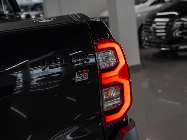 Toyota Hilux VIII Рестайлинг 2 с пробегом 2025 года, цена 7 750 000 рублей, 34 км, пикап, Автокод Объявления