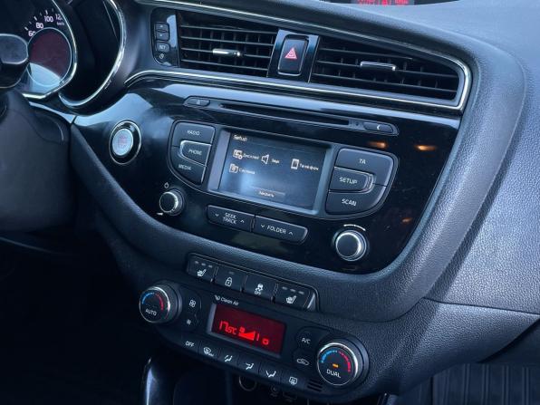 Kia Ceed II Рестайлинг с пробегом 2015 года, цена 1 050 000 рублей, 230000 км, хэтчбек, Автокод Объявления