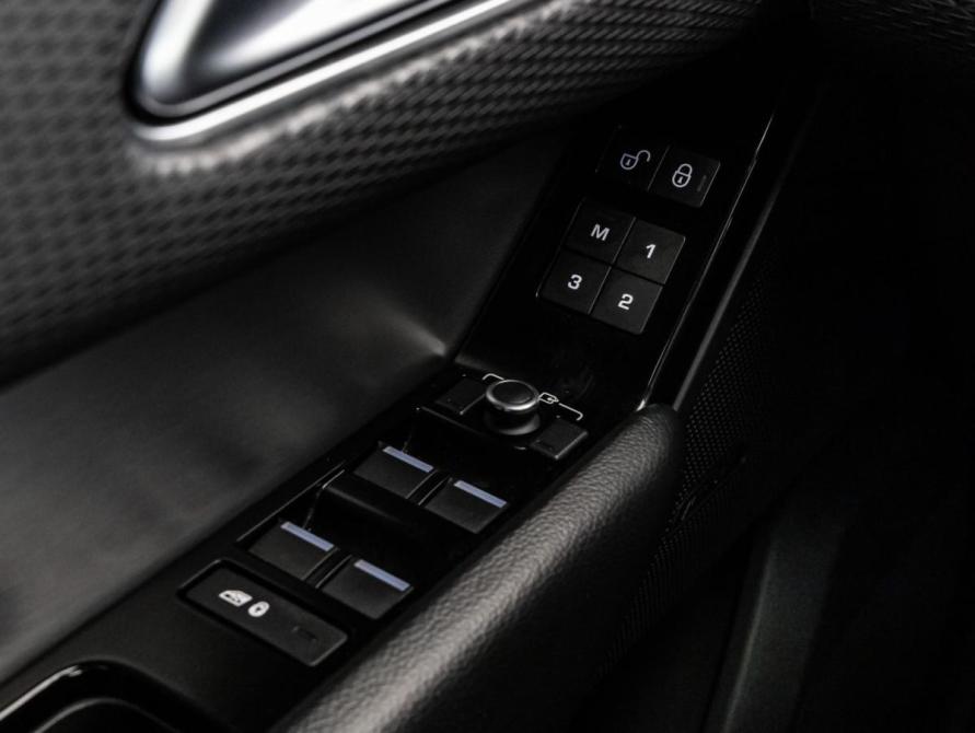 Land Rover Range Rover Velar I Санкт-Петербург  - изображение 23